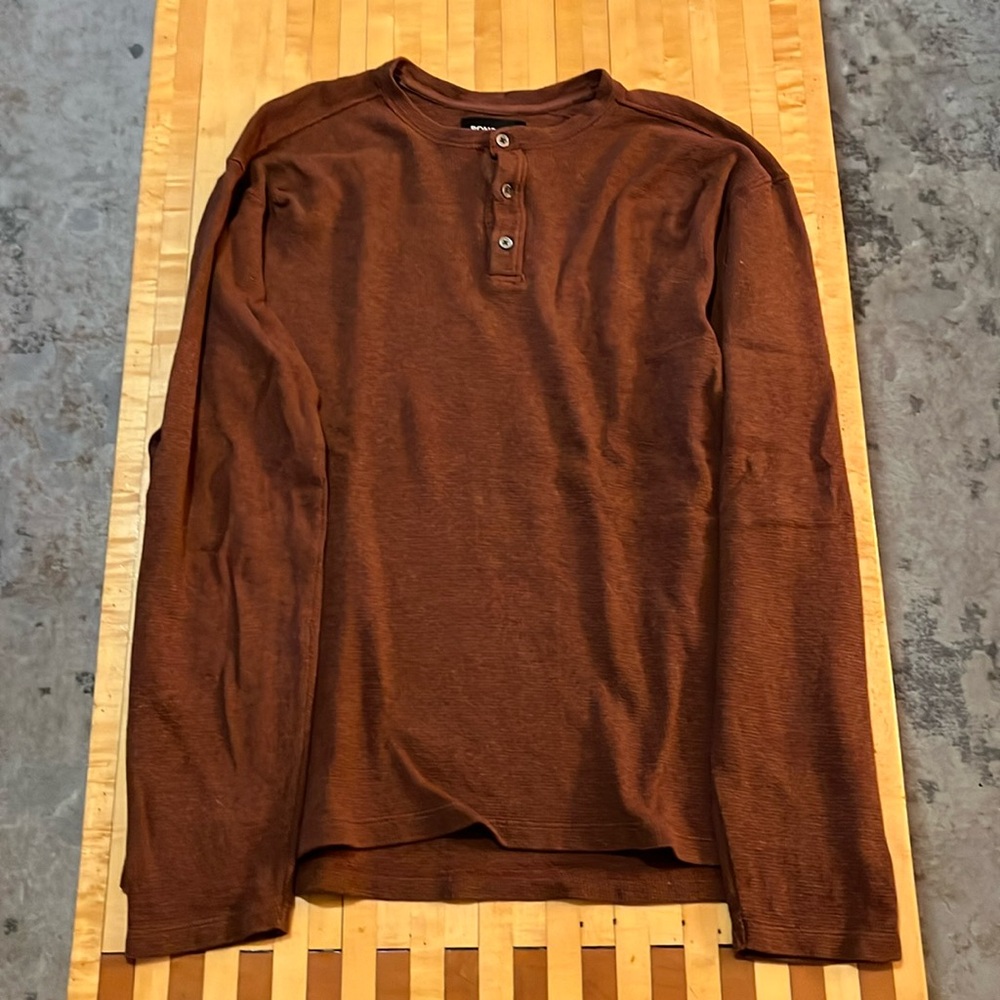 Amber Bonobos waffle Henley - size large